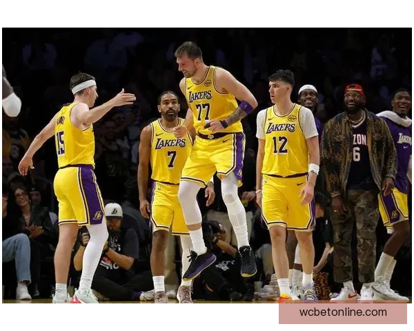 布朗直言防守挡拆失误频出篮板惨败导致不敌黄蜂全队需深刻反思调整